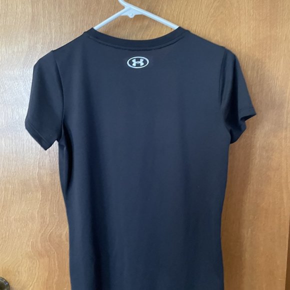 EUC Under Armour Women's UA Tech Graphic T-Shirt Black Pink Size Small Heatgear - Picture 5 of 6